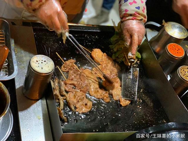 在江夏开启你深夜食堂的是哪一家店？