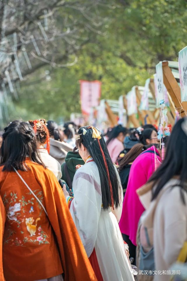 武汉园博园花朝节上新！1000＋汉服小姐姐都来这里打卡